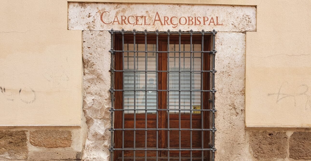 La Cárcel Arzobispal de Alcalá de Henares: Secretos y Leyendas bajo el Poder de la Mitra